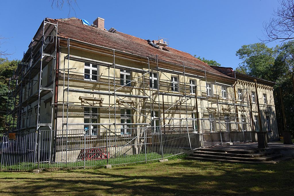 Modernizacja budynku szkolnego w m. Biskupice - zdjęcie 1