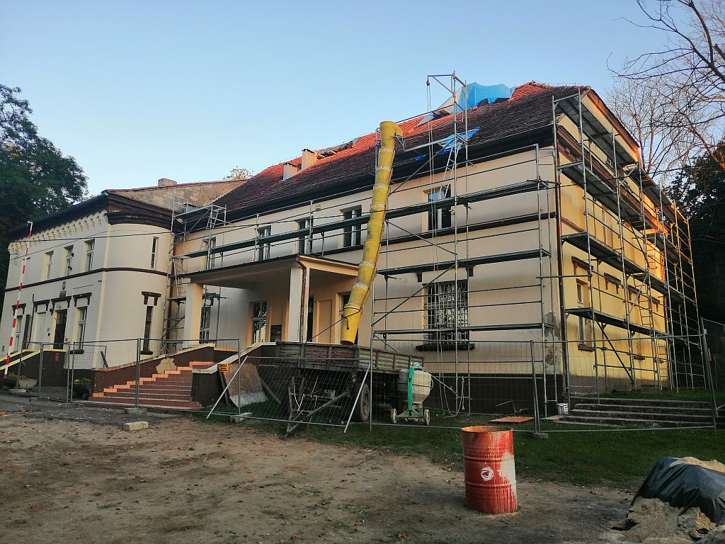Modernizacja budynku szkolnego w m. Biskupice - zdjęcie 2