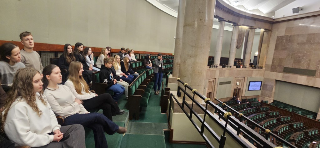 Młodzi liderzy z Aglomeracji Konińskiej w Warszawie na intensywnej wizycie studyjnej - zdjęcie 2