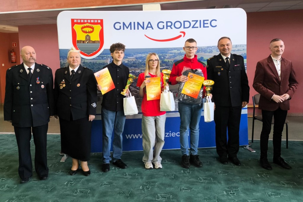 Grodziec gospodarzem powiatowego turnieju wiedzy pożarniczej - zdjęcie 2